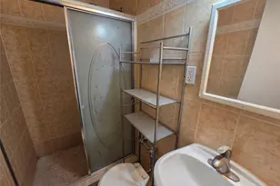 86-10 151 St, Howard Beach, NY 11414 - Photo 8