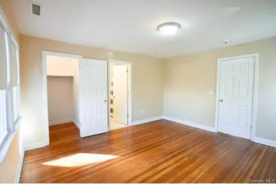 26 Saint Pauls Place, New Rochelle, NY 10801 - Photo 14