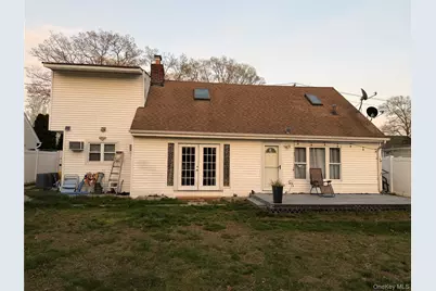 412 Seaford Avenue, Massapequa, NY 11758 - Photo 4