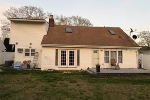 412 Seaford Ave, Massapequa, NY 11758 - Photo 4