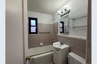 242-05 61 Avenue #F13 Lower, Little Neck, NY 11362 - Photo 10