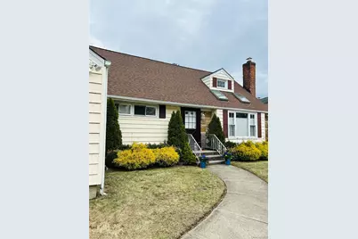 173 Wetherill Road, Garden City, NY 11530 - Photo 2