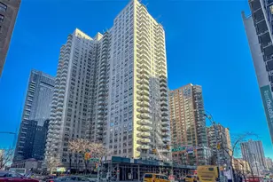 300 E 40th St, New York, NY 10016 - Photo 16