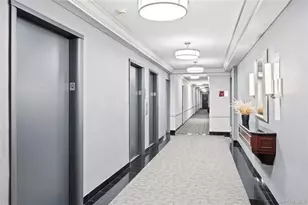 300 E 40th St, New York, NY 10016 - Photo 12