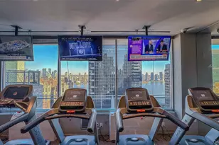 300 E 40th St, New York, NY 10016 - Photo 10
