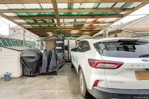 135-36 95th St, Ozone Park, NY 11417 - Photo 44