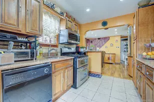 135-36 95th St, Ozone Park, NY 11417 - Photo 16