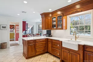 31 Fox Hunt Ln, Cold Spring Harbor, NY 11724 - Photo 12