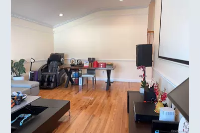 126 Bellmore Road, East Meadow, NY 11554 - Photo 4