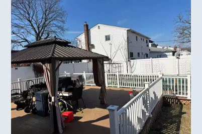 126 Bellmore Road, East Meadow, NY 11554 - Photo 28