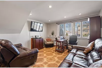 572 S Bayview Avenue, Freeport, NY 11520 - Photo 16