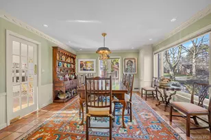 2 Chester Dr, Great Neck, NY 11021 - Photo 8