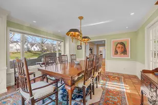 2 Chester Dr, Great Neck, NY 11021 - Photo 6