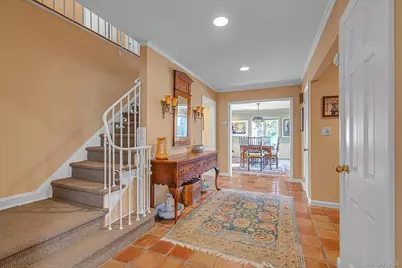 2 Chester Drive, Great Neck, NY 11021 - Photo 2