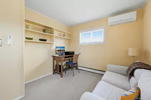 46 Boxwood Ln, Hicksville, NY 11801 - Photo 18