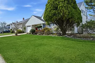 46 Boxwood Ln, Hicksville, NY 11801 - Photo 26