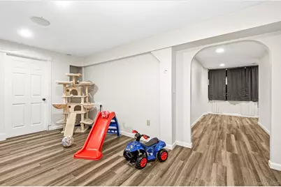 18 Clearwater Court, Beacon, NY 12508 - Photo 32