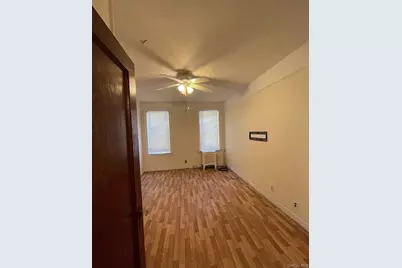 7865 75th Street, Glendale, NY 11385 - Photo 4