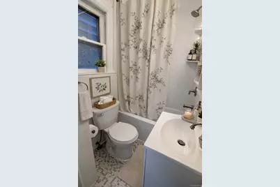 71-55 71st Place, Glendale, NY 11385 - Photo 4