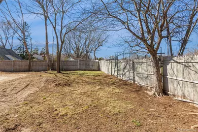 12 Fowler Lane, Mount Sinai, NY 11766 - Photo 28