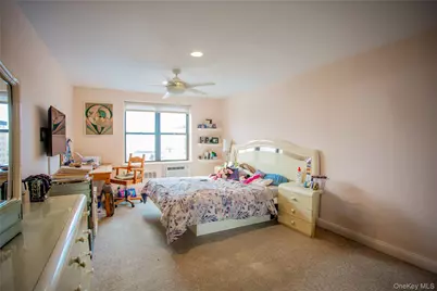 333 E Broadway #4G, Long Beach, NY 11561 - Photo 12