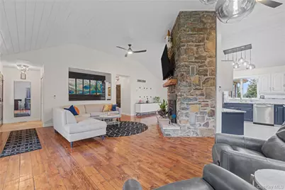 115 Sunset Drive, Newburgh, NY 12550 - Photo 14