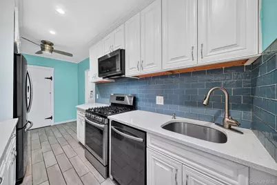 5601 Riverdale Avenue #5L, Bronx, NY 10471 - Photo 24