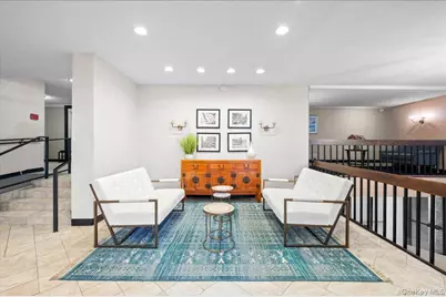 30 Greenridge Avenue #4M, White Plains, NY 10605 - Photo 4