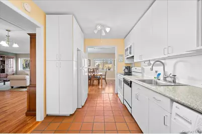 30 Greenridge Avenue #4M, White Plains, NY 10605 - Photo 22