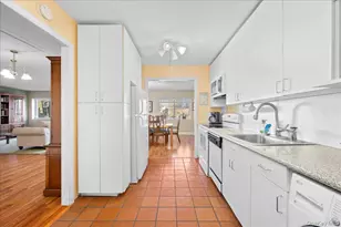 30 Greenridge Ave, White Plains, NY 10605 - Photo 22