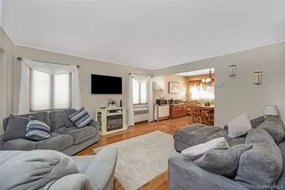 75 N Sloan Drive N, Valley Stream, NY 11580 - Photo 10