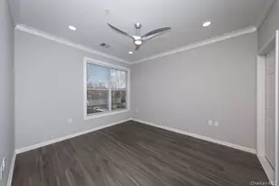 524 Charles Pond Dr, Coram, NY 11727 - Photo 8