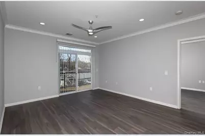 524 Charles Pond Drive #524, Coram, NY 11727 - Photo 4