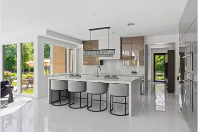 31 Chestnut Hill Drive, Upper Brookville, NY 11771 - Photo 12