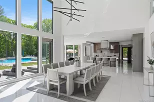 31 Chestnut Hill Dr, Upper Brookville, NY 11771 - Photo 10