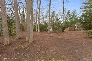 33 Oleander Dr, Northport, NY 11768 - Photo 4