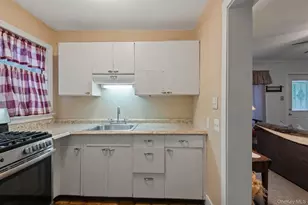 33 Oleander Dr, Northport, NY 11768 - Photo 16