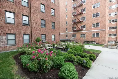 68 E Hartsdale Avenue #4E, Hartsdale, NY 10530 - Photo 16