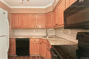 171 Fairview Cir, Middle Island, NY 11953 - Photo 18