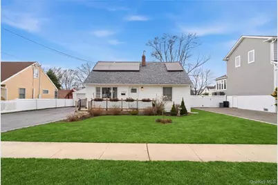 2552 Woodland Avenue, Wantagh, NY 11793 - Photo 1