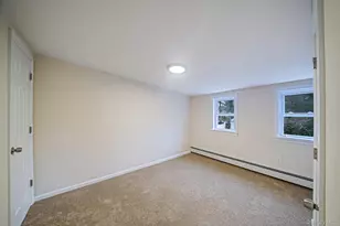 8 Florence Ct, Huntington Station, NY 11746 - Photo 22