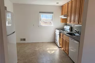 86 McLoughlin St, Glen Cove, NY 11542 - Photo 6