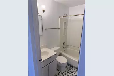 86 McLoughlin Street #D, Glen Cove, NY 11542 - Photo 10