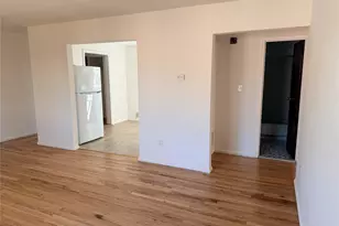 86 McLoughlin St, Glen Cove, NY 11542 - Photo 8