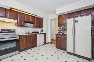 322 Lakeview St, Mahopac, NY 10541 - Photo 12