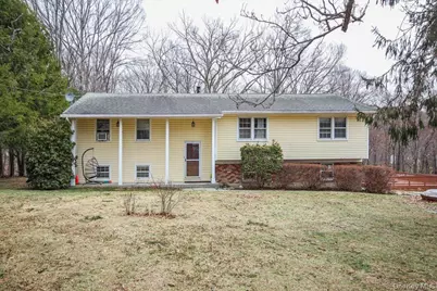 322 Lakeview Street, Mahopac, NY 10541 - Photo 2