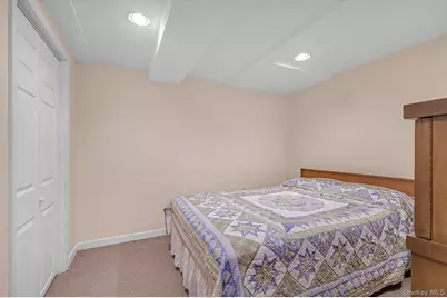 40 Vassar Street, Garden City, NY 11530 - Photo 16