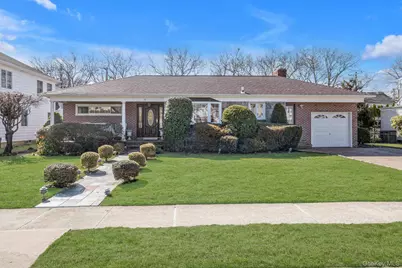 40 Vassar Street, Garden City, NY 11530 - Photo 1
