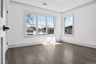 7 Victoria Ln, Yonkers, NY 10701 - Photo 18