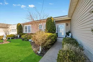 191 Flower Rd, Shirley, NY 11967 - Photo 4